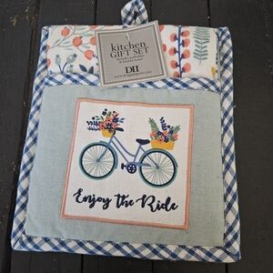 DII NWT Kitchen Gift Set Hot Pad Tea Towel Enjoy the Ride Bike Floral Pink Blue
